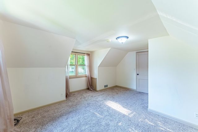 415 S Essex Street, Leland, IL 60531