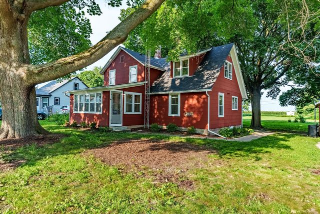 415 S Essex Street, Leland, IL 60531