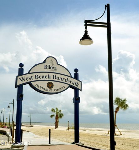 1602 Beach Boulevard, Biloxi, MS 39531