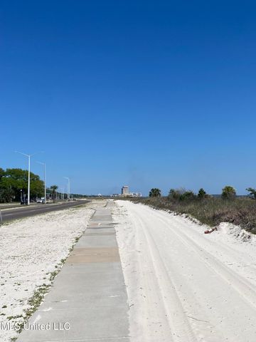 1602 Beach Boulevard, Biloxi, MS 39531
