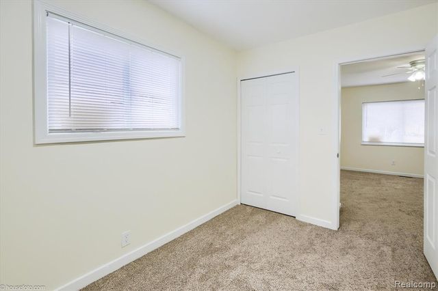 2127 Kenneth Street, Burton, MI 48529