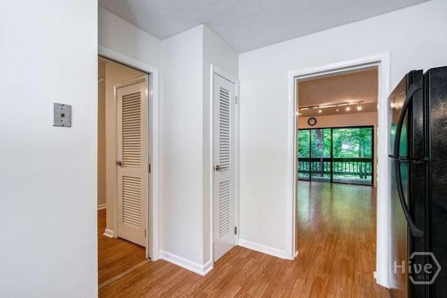 108 Fernbanks Court, Athens, GA 30605