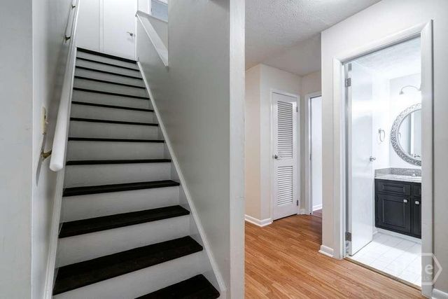 108 Fernbanks Court, Athens, GA 30605