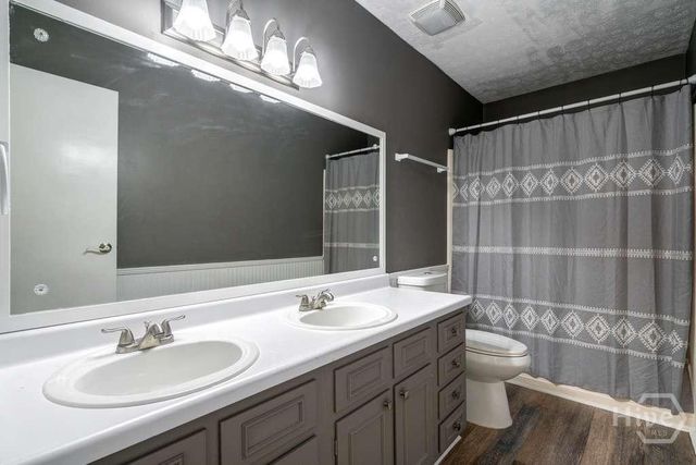 108 Fernbanks Court, Athens, GA 30605
