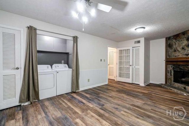 108 Fernbanks Court, Athens, GA 30605
