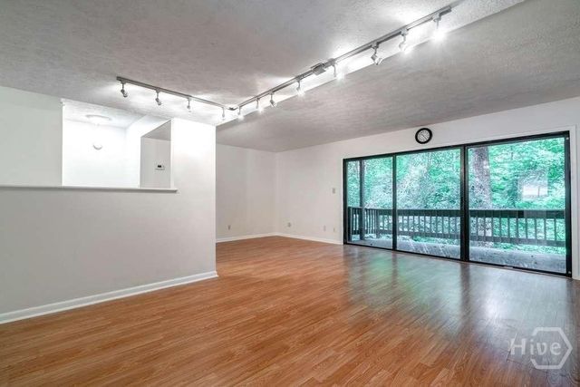 108 Fernbanks Court, Athens, GA 30605