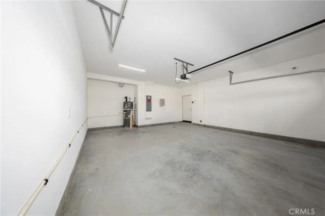8185 Amerena Way, Fontana, CA 92335