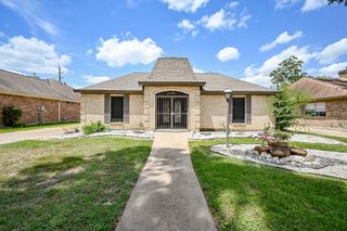 4766 Whispering Falls Drive, Houston, TX 77084