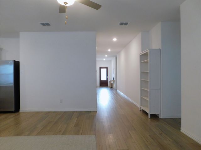 3500 Kingsview Drive, Denton, TX 76207