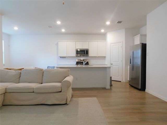 3500 Kingsview Drive, Denton, TX 76207