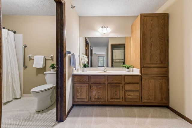 3801 W 98th Street 306, Bloomington, MN 55431