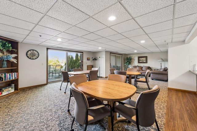 3801 W 98th Street 306, Bloomington, MN 55431