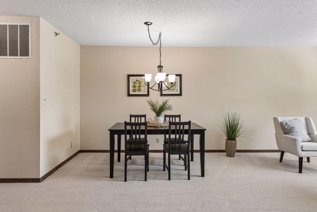 3801 W 98th Street 306, Bloomington, MN 55431