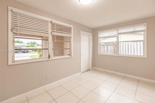 3140 NE 10th Ter, Pompano Beach, FL 33064