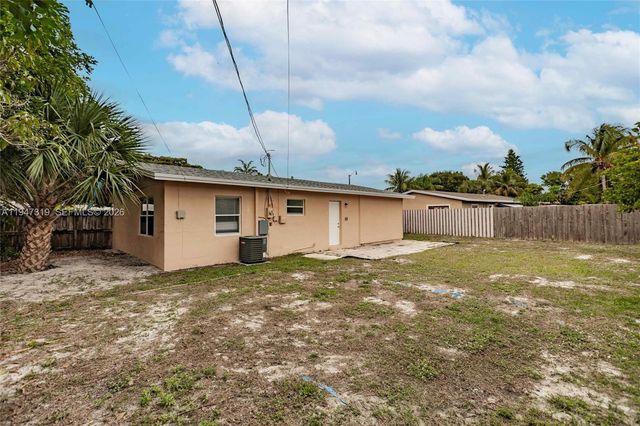 3140 NE 10th Ter, Pompano Beach, FL 33064