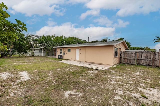 3140 NE 10th Ter, Pompano Beach, FL 33064