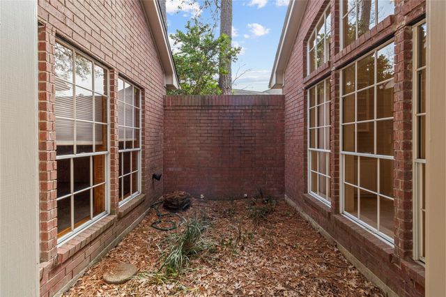 3302 Hickory Brook Lane, Kingwood, TX 77345