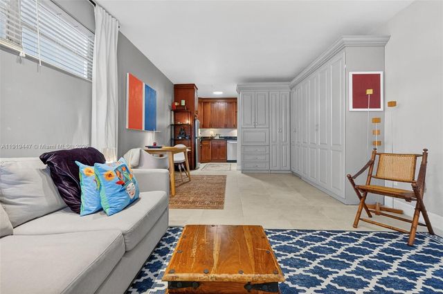 2445 Lake Pancoast Dr 4, Miami Beach, FL 33140