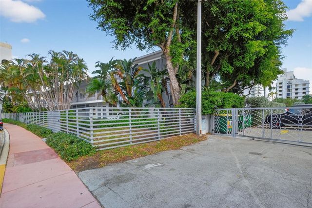 2445 Lake Pancoast Dr 4, Miami Beach, FL 33140