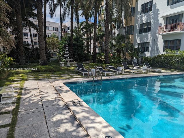 2445 Lake Pancoast Dr 4, Miami Beach, FL 33140