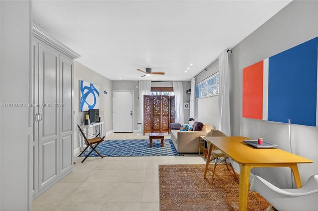 2445 Lake Pancoast Dr 4, Miami Beach, FL 33140