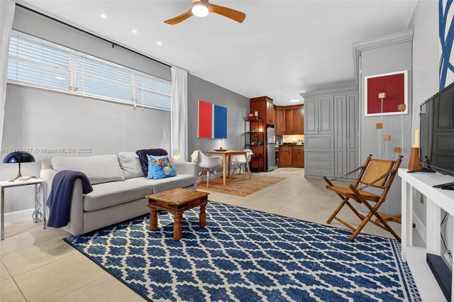 2445 Lake Pancoast Dr 4, Miami Beach, FL 33140