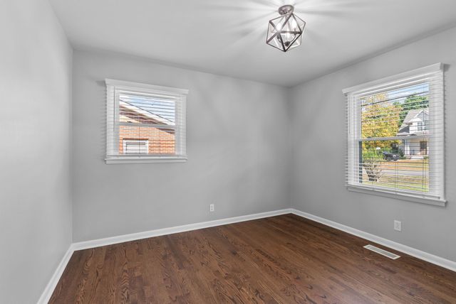 209 Oak Dr, Franklin, TN 37064