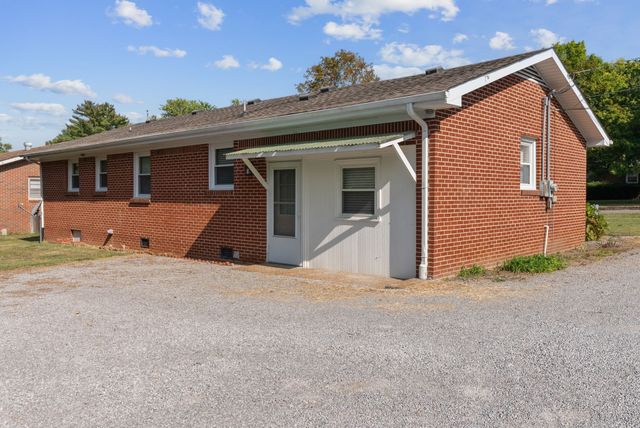 209 Oak Dr, Franklin, TN 37064