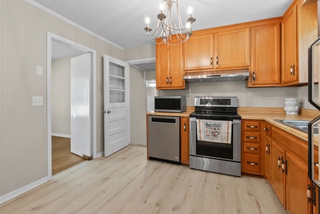 209 Oak Dr, Franklin, TN 37064