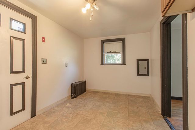 122 Algonquin St, Brockton, MA 02302