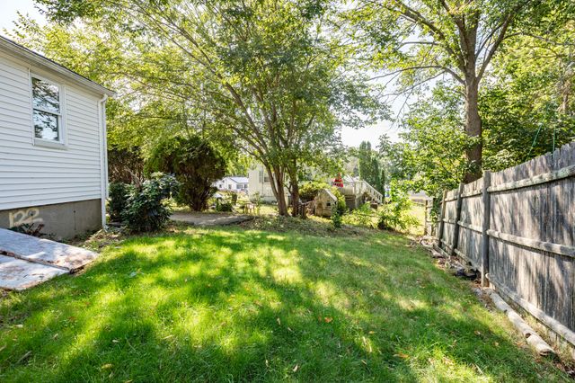 122 Algonquin St, Brockton, MA 02302