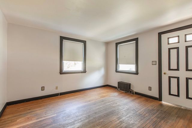 122 Algonquin St, Brockton, MA 02302