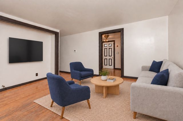 122 Algonquin St, Brockton, MA 02302