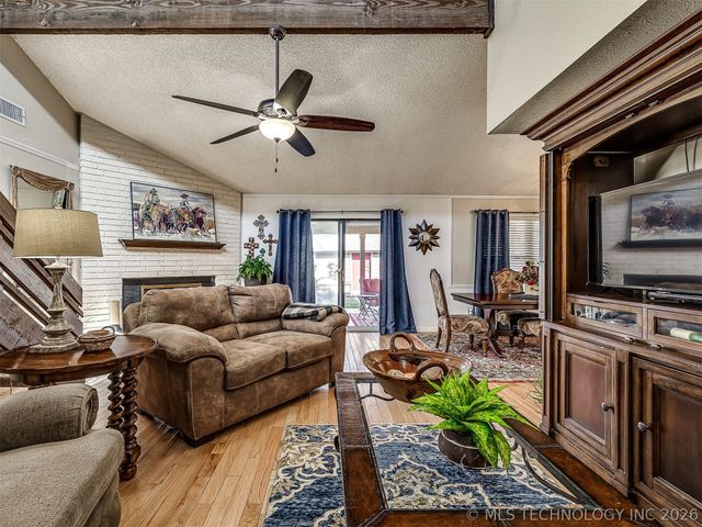 606 NW 9th Street, Wagoner, OK 74467