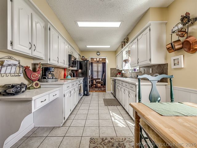 606 NW 9th Street, Wagoner, OK 74467