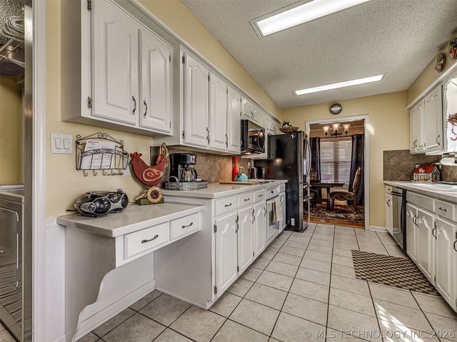 606 NW 9th Street, Wagoner, OK 74467