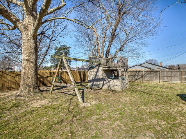 606 NW 9th Street, Wagoner, OK 74467