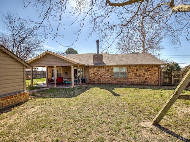 606 NW 9th Street, Wagoner, OK 74467