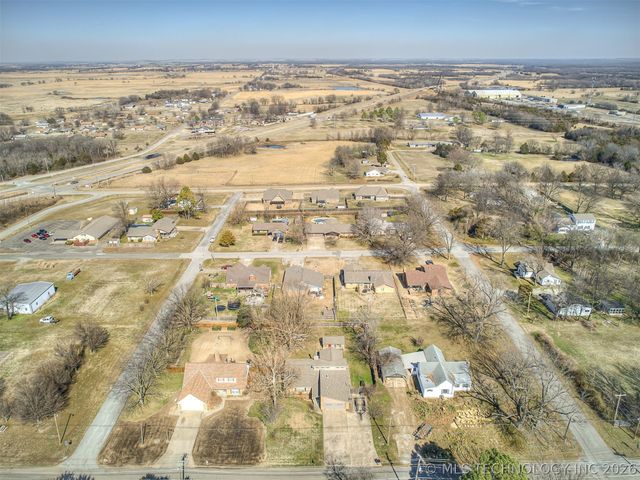 606 NW 9th Street, Wagoner, OK 74467