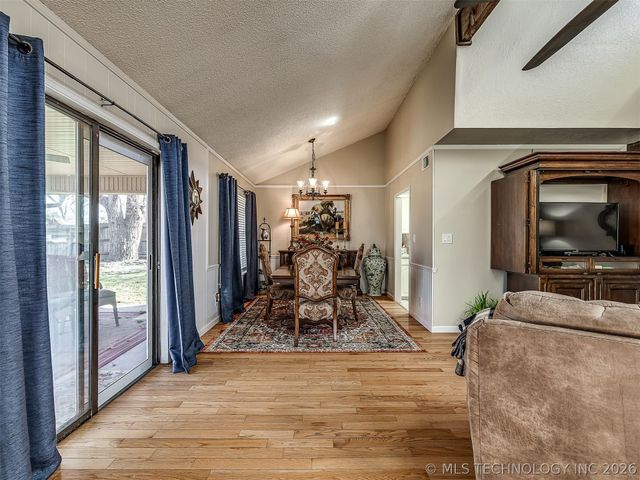 606 NW 9th Street, Wagoner, OK 74467