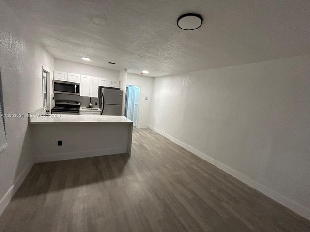 790 NW 56th St, Miami, FL 33127