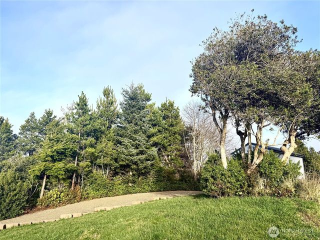 30508 K Place, Ocean Park, WA 98640