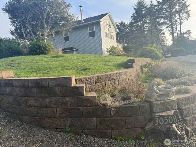 30508 K Place, Ocean Park, WA 98640