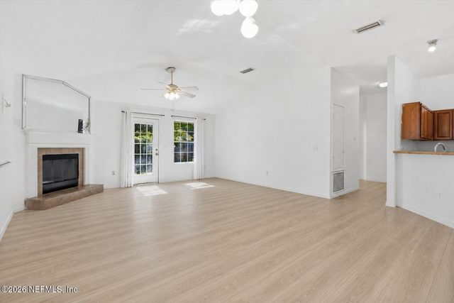 6425 SARAHS VIEW Court, Jacksonville, FL 32244