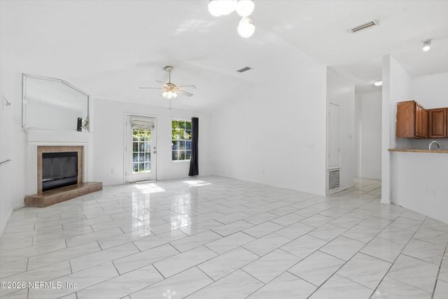 6425 SARAHS VIEW Court, Jacksonville, FL 32244