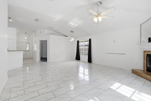 6425 SARAHS VIEW Court, Jacksonville, FL 32244