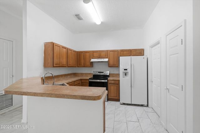 6425 SARAHS VIEW Court, Jacksonville, FL 32244