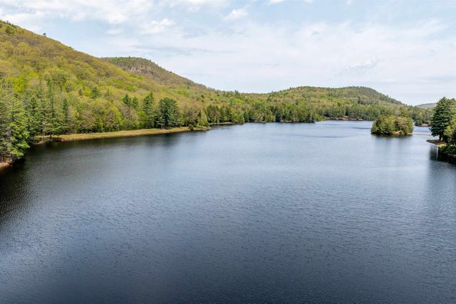 74 South Beach Drive, Croydon, NH 03773