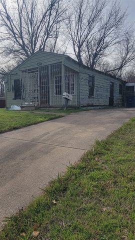 5411 Bourquin Street, Dallas, TX 75210