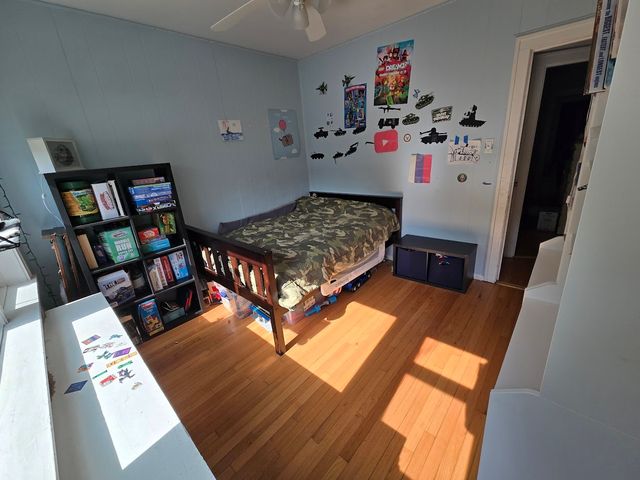 5910 N Campbell Avenue, Chicago, IL 60659